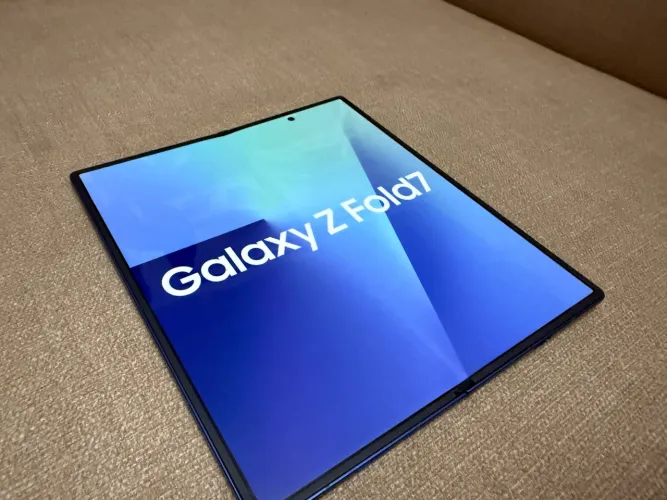 Celular Sansung Z Fold 7 carcaça apenas