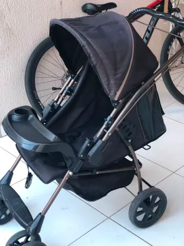 Carrinho de bebê- ótimo estado- R$ 300,00