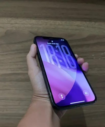 iPhone 12, 128GB. Aparelho nunca aberto, única dona. A depender do local, faço entrega.
