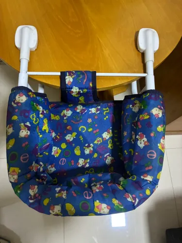 cadeirinha pra alimentação de bebê