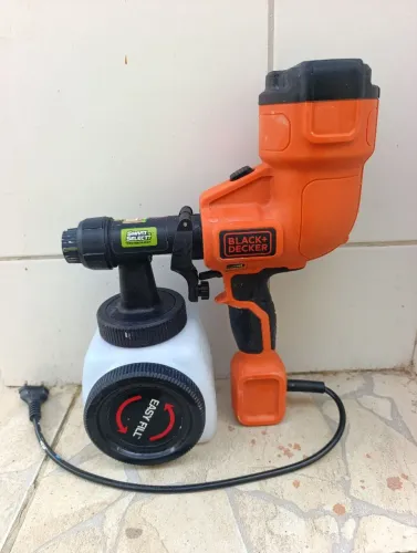 Pistola de pintura Black+Decker