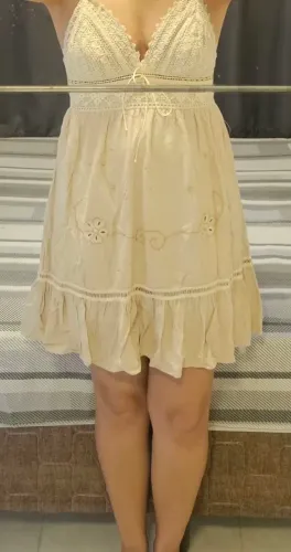 Vestido lindo novo feito em trabalho artesanal que tudo a ver com o verão
