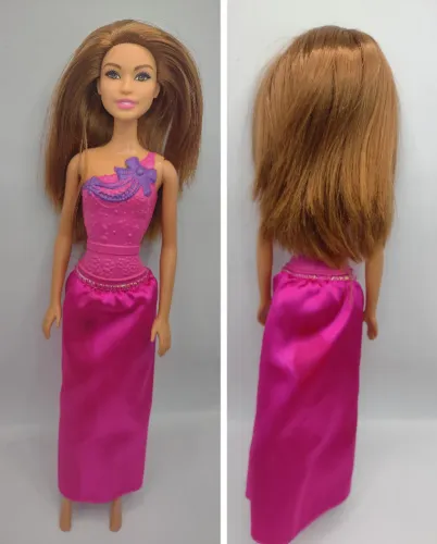 Barbie Princesa Básica Morena