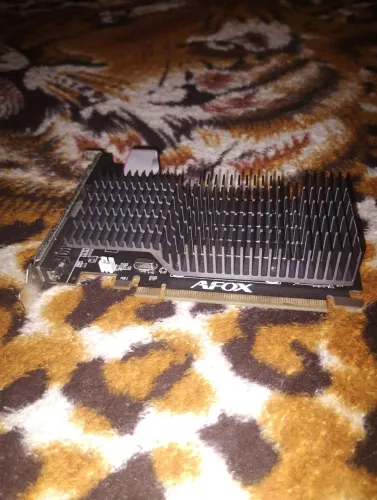 Placa de vídeo 1Gb Ram