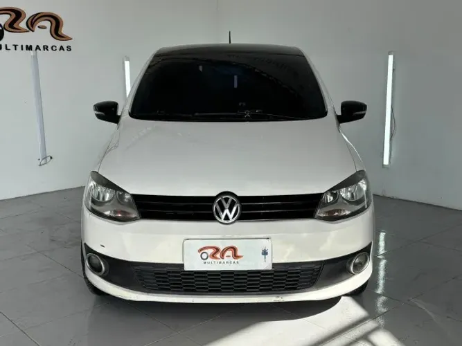 Volkswagen Fox 1.0 MI Total Flex 8V 5P 2013