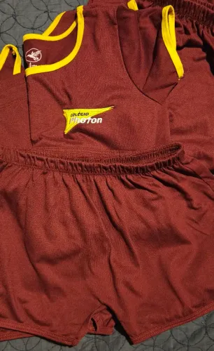 3 vestidos com shorts uniforme Colégio Photon