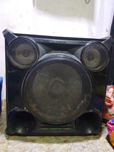 Caixa de som potente Samsung Giga Sound ? Modelo PS-FS8000