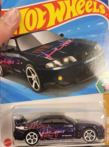 Hotwheels Skyline GTR 33