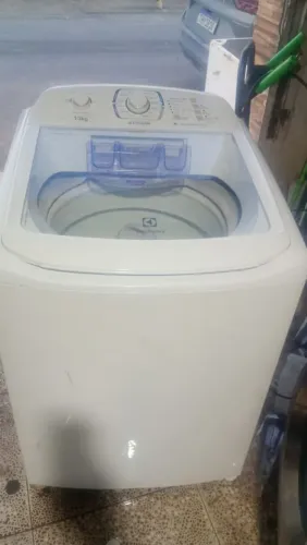 MÁQUINA DE LAVAR ELETROLUX 13 KILOS MUITO NOVA MODELO NOVO DOU GARANTIA DE 3 MESES ENTREGO