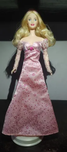 Barbie noiva rosa