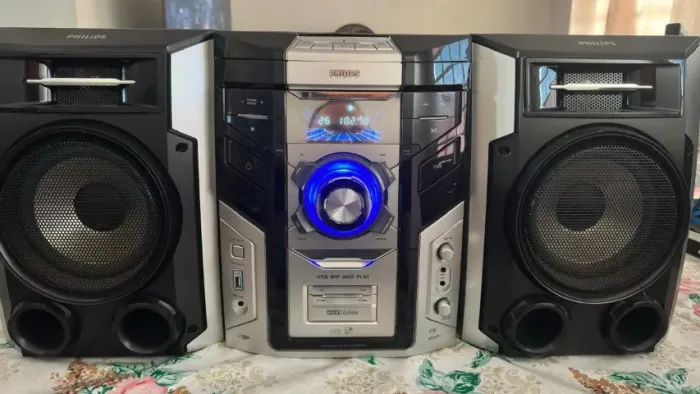 Micro System Philips modelo FWM592/BK