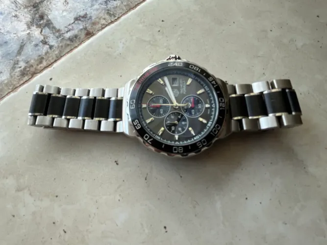 Relógio Tag Heuer modelo Fomula 1