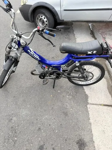 Mobilete 2 tempos 4 palhetas conservada segundo dono motor 75cc , embreagem Doppler 