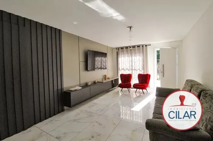 Imobiliária Cilar Vende Sobrado com 114,04 m² no Uberaba, Ref. 100830.001 - CILAR