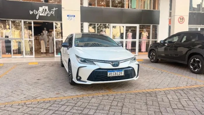 Toyota Corolla Altis Prem. Hybrid 1.8 Flex AUT 2020