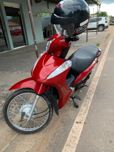 Biz 125 CC moto para pessoas exigentes 