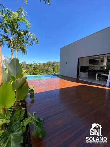 ENCANTADORA CASA A VENDA MO CONDOMÍNIO DO LAGO GO.