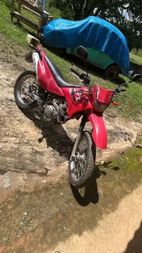 Vende se moto com o documento ok 