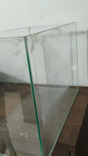 Aquário de vidro 