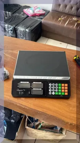 Balança digital 40kg com alta precisão e bivolt Ultimas unidades