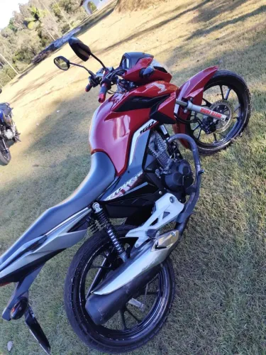 Honda CG 160 Titan 2023/2024 - Excelente Estado!