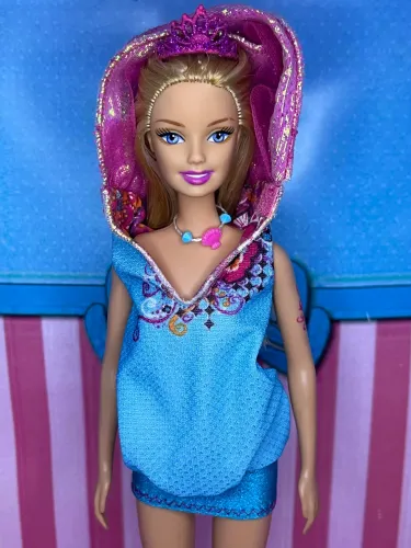 Barbie Merliah Em Vida de Sereia