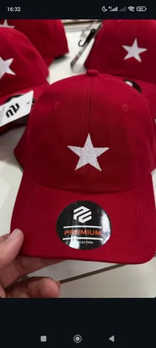 BONÉS PERSONALIZADOS 