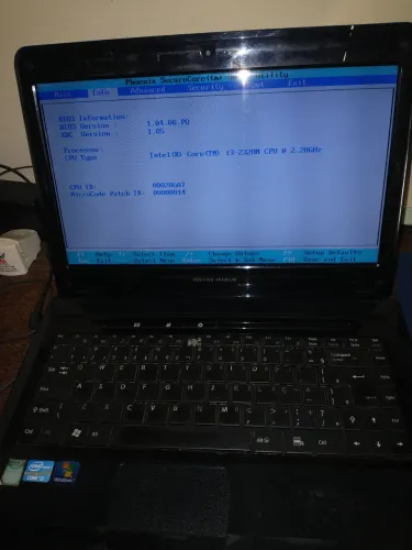 Notebook Positivo Premium Core i3 2328M 4 GB RAM DDR3 1333 tela 14" drive gravador CD DVD