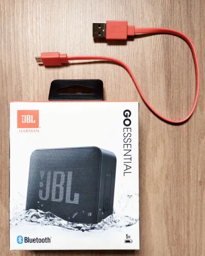 troco caixa de som jbl go essential original bluetooth sem fio