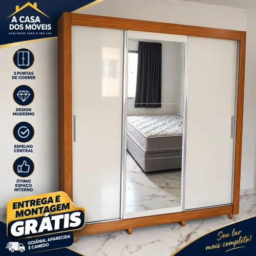 Guarda roupa com espelho