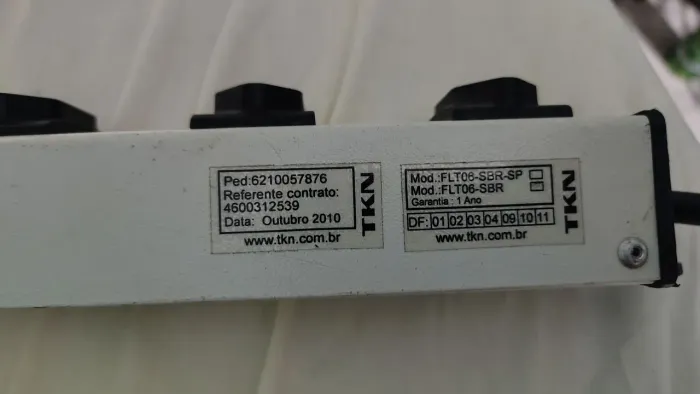 Vendo filtro de linha tkn 6 tomadas 