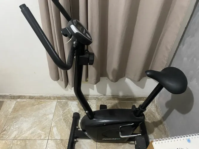 Bicicleta ergométrica nova