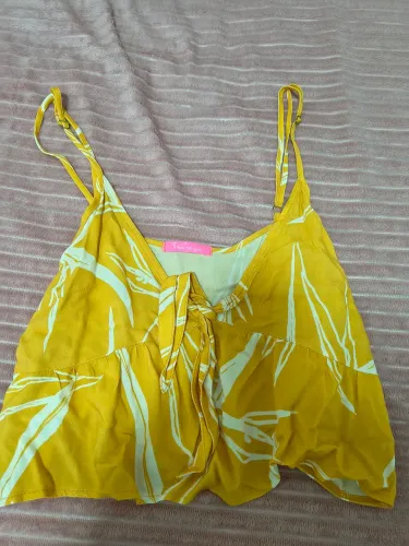 Cropped amarelo