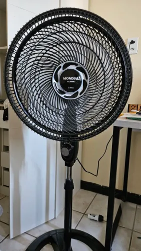Ventilador de Pé