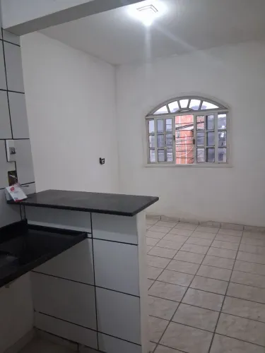 Alugo apartamento de 1 quarto