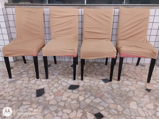 4 Cadeiras para mesa de jantar