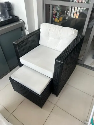 2 Poltronas de área externa Impermeáveis com Puff baú