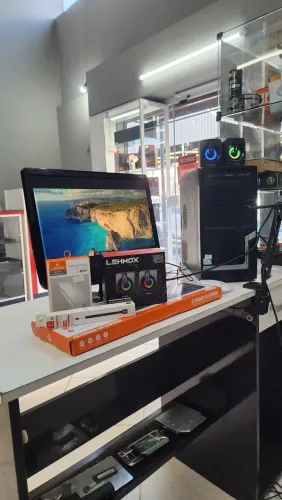 Computador Completo AMD 6-Core + 8GB RAM + SSD + Wi-Fi + Som RGB (Pronto para Uso)
