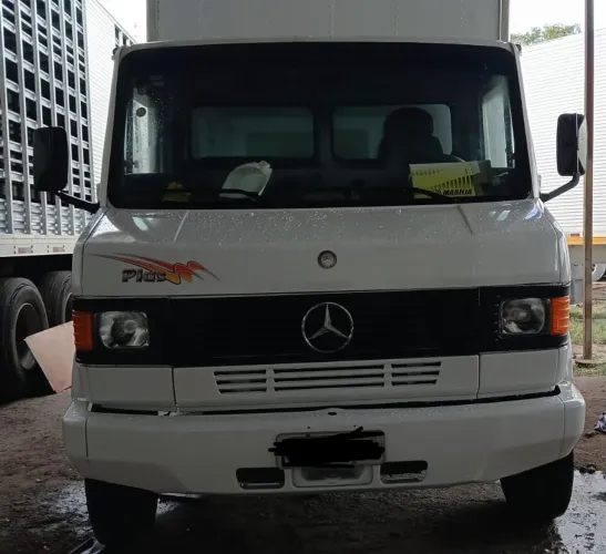 Caminhão 710 