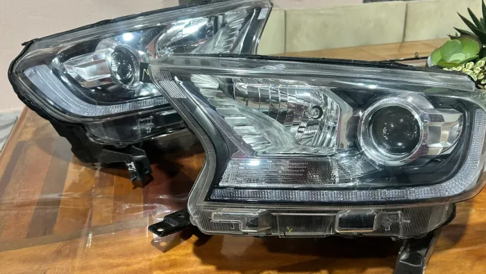 Farol FORD RANGER ORIGINAL 2020 