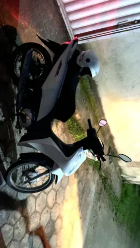 Vendo Honda biz 110i