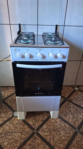Fogao atlas semi novo elétrico