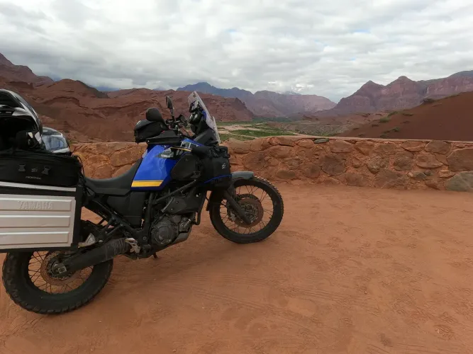VENDO DE BARBADA TENERE 660 EM OTIMO ESTADO