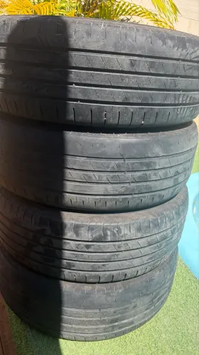 Pneus Goodyear Wrangier Territory 235/60 R18