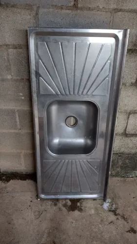 Pia de inox 120 já com cimento pouco uso 
