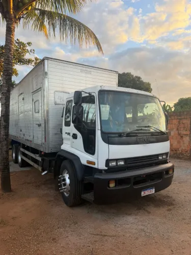 Caminhão GMC 
