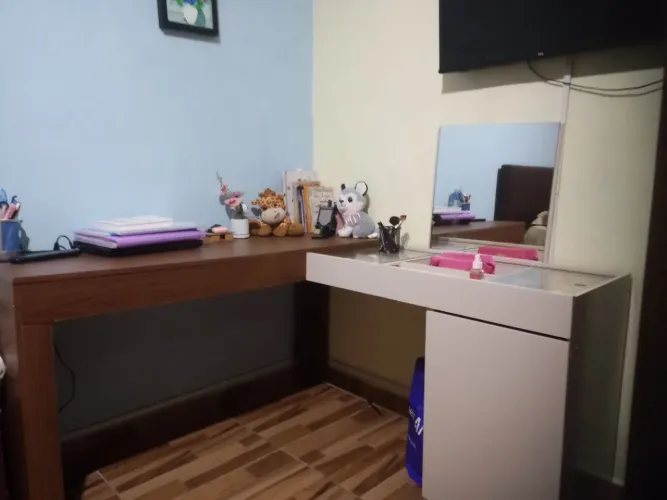 Esvaninha e penteadeira