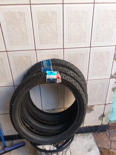 Vendo 3 pneus novos marca vipal