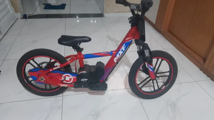 Bike elétrica infantil