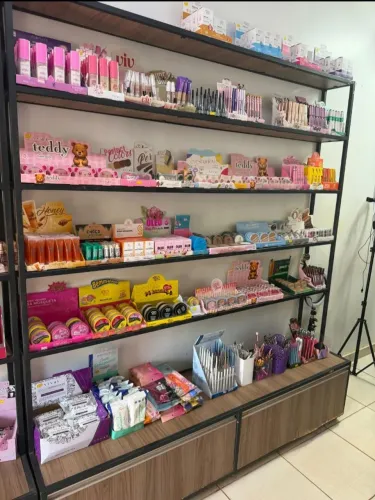 Vendo lindo expositor para loja